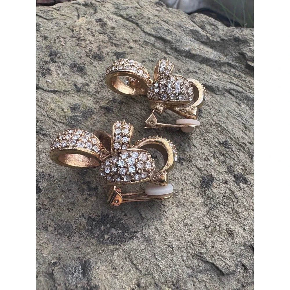 Oscar de la Renta Gold Clover Pavé Crystal Clip-On Earrings‎ OS